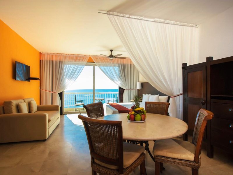 Krystal Grand Los Cabos Hotel 35