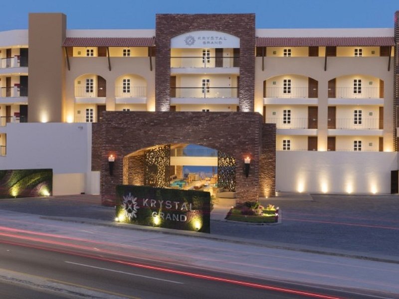 Krystal Grand Los Cabos Hotel 4