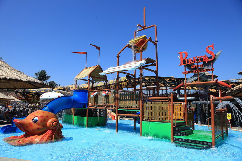 Cactus Fleur Beach Club 9