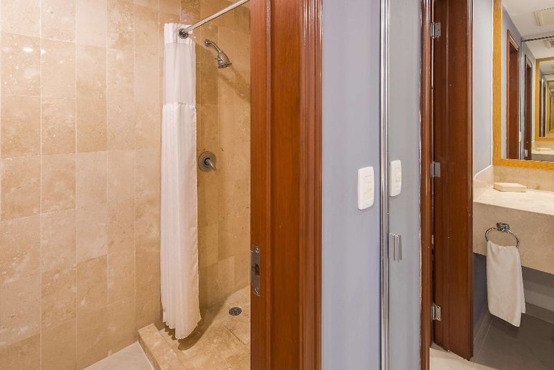 Wyndham Garden Playa Del Carmen 2