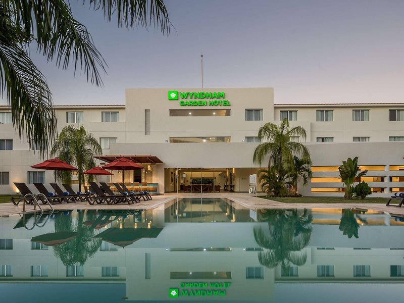 Wyndham Garden Playa Del Carmen 2
