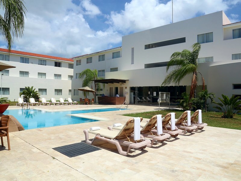 Wyndham Garden Playa Del Carmen 4