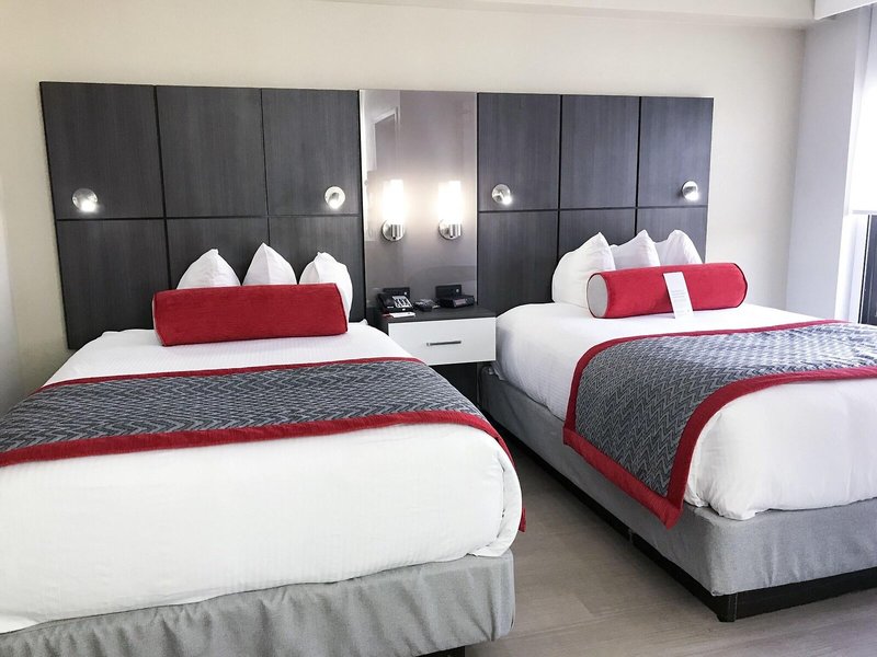 Ramada Suites Orlando Aiport 23