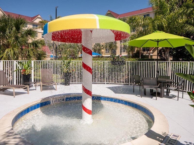 Springhill Suites Convention Center 8