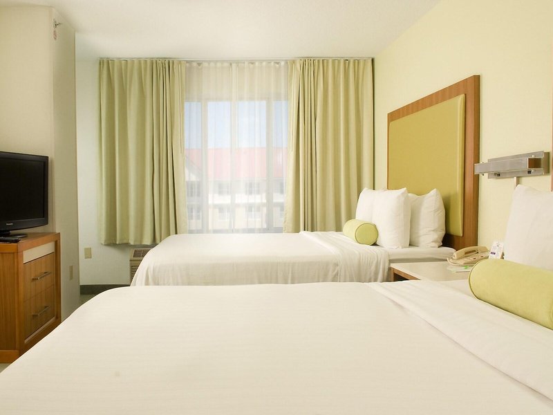 Springhill Suites Convention Center 37