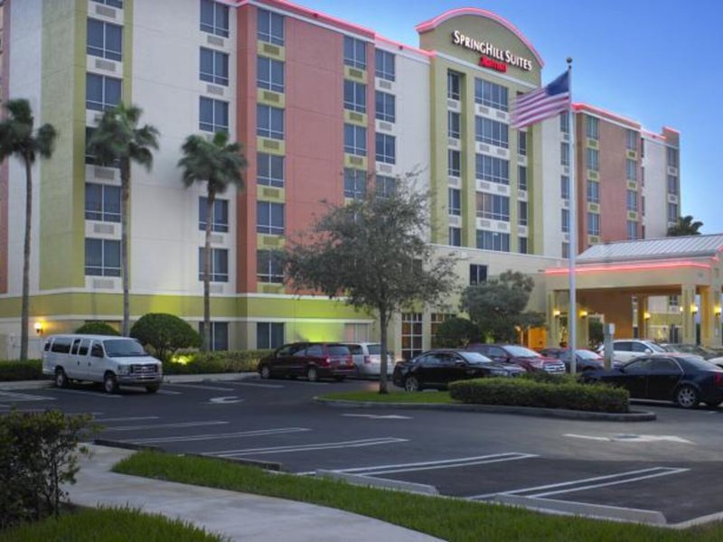 SpringHill Suites Miami Airport South  4