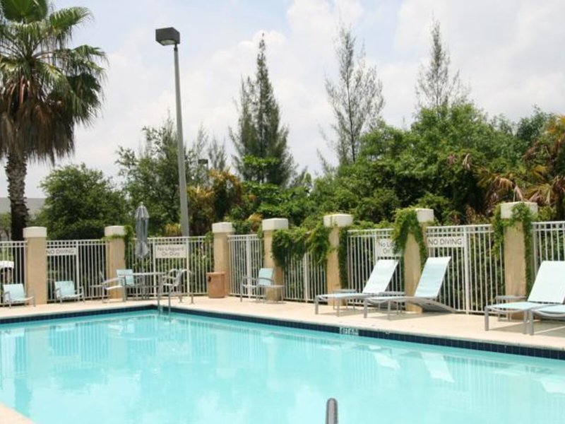 SpringHill Suites Miami Airport South  13