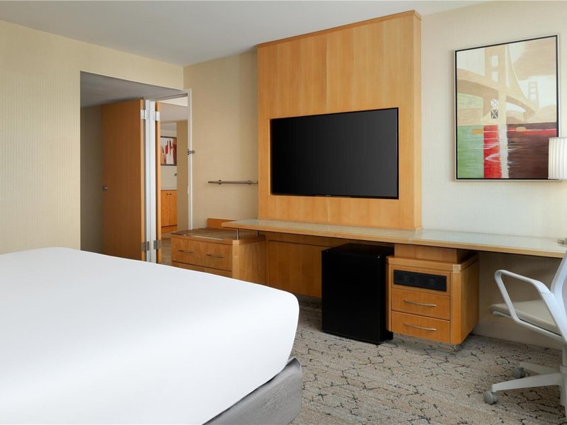 Hilton San Francisco Airport Bayfront 37 - Room Example
