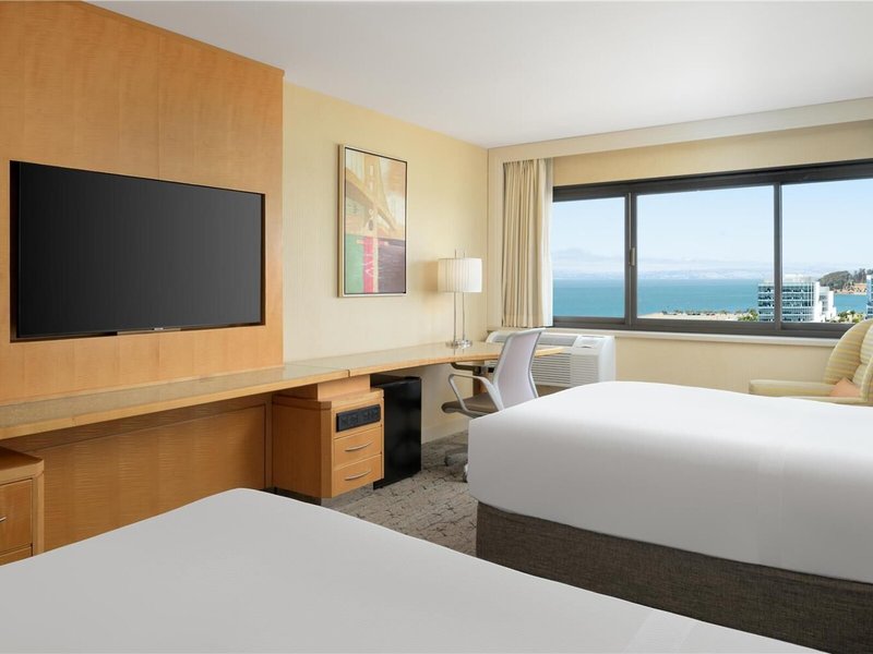 Hilton San Francisco Airport Bayfront 38 - Room Example