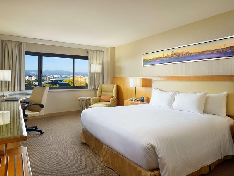 Hilton San Francisco Airport Bayfront 43 - Room Example