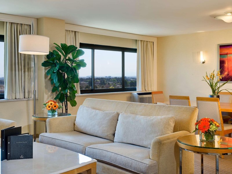 Hilton San Francisco Airport Bayfront 45 - Room Example