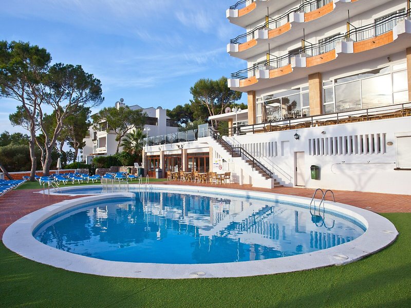 Hotel Cala Ferrera 13
