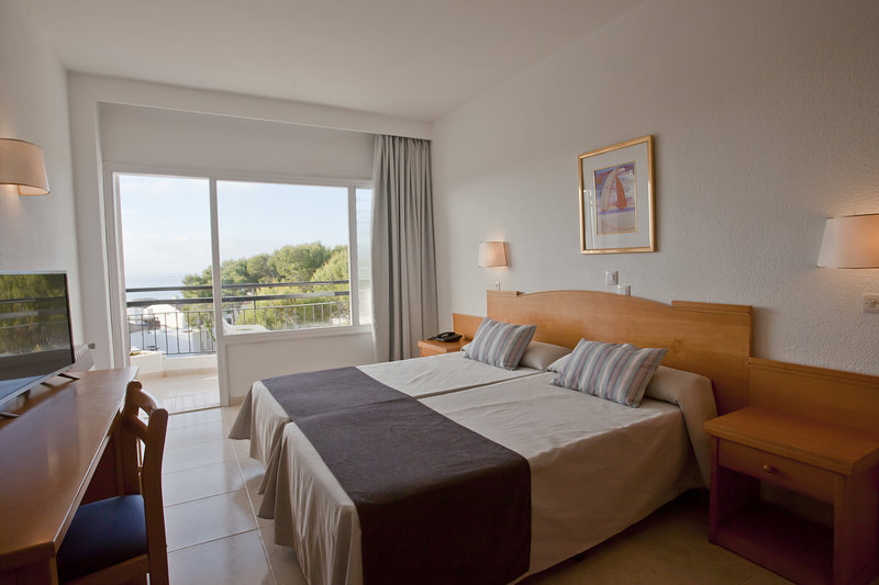 Hotel Cabot Cala Ferrera 7