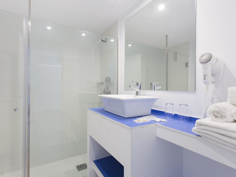 Guya Wave Hotel 27