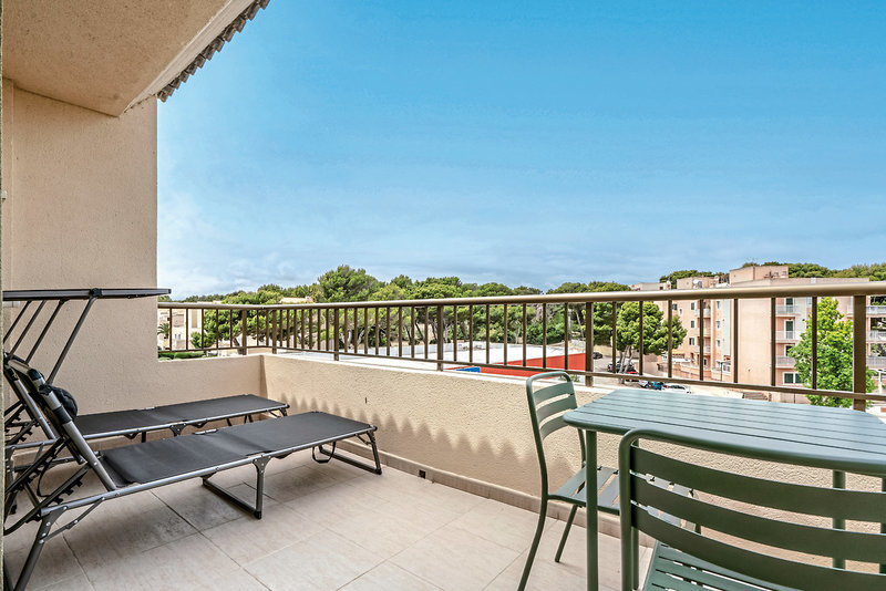 Guya Wave Hotel  9