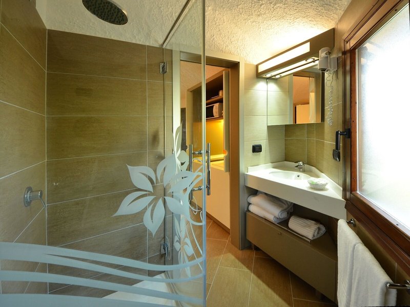 Calanica 20 - Room Example
