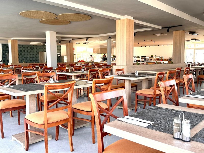 Club Caleta Dorada 12