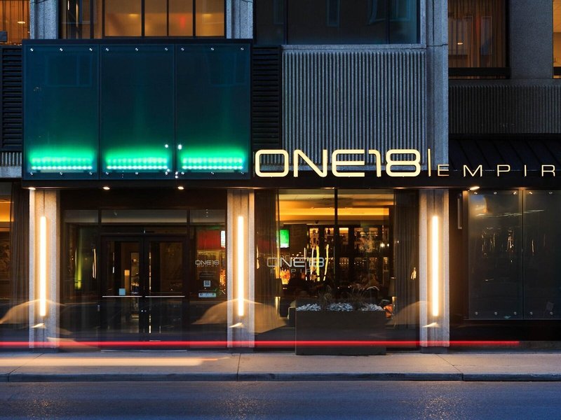 Calgary Marriott Downtown Hotel 1
