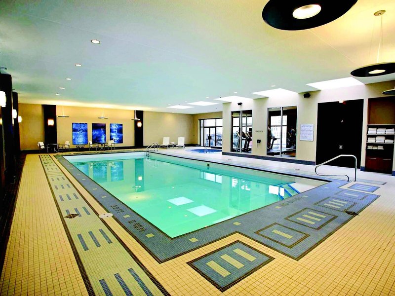 Calgary Marriott Downtown Hotel 4