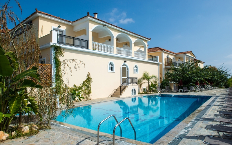 California Beach Hotel 2