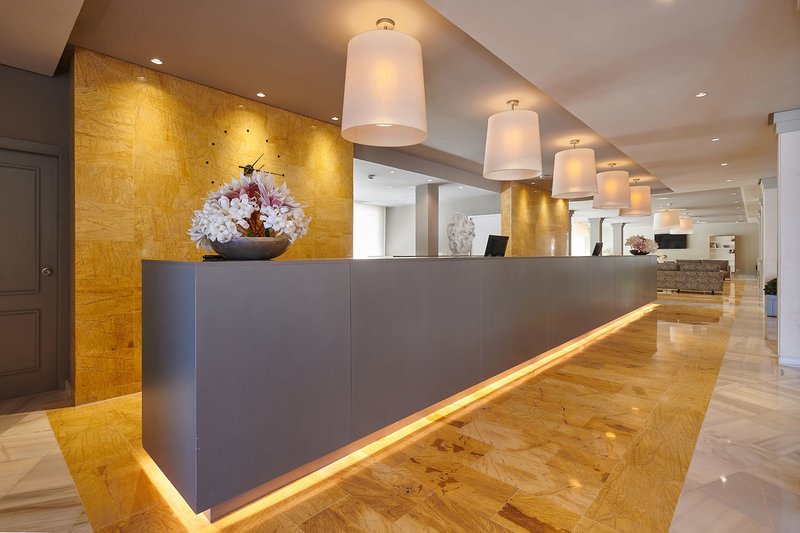Protur Badía Park Aparthotel 9