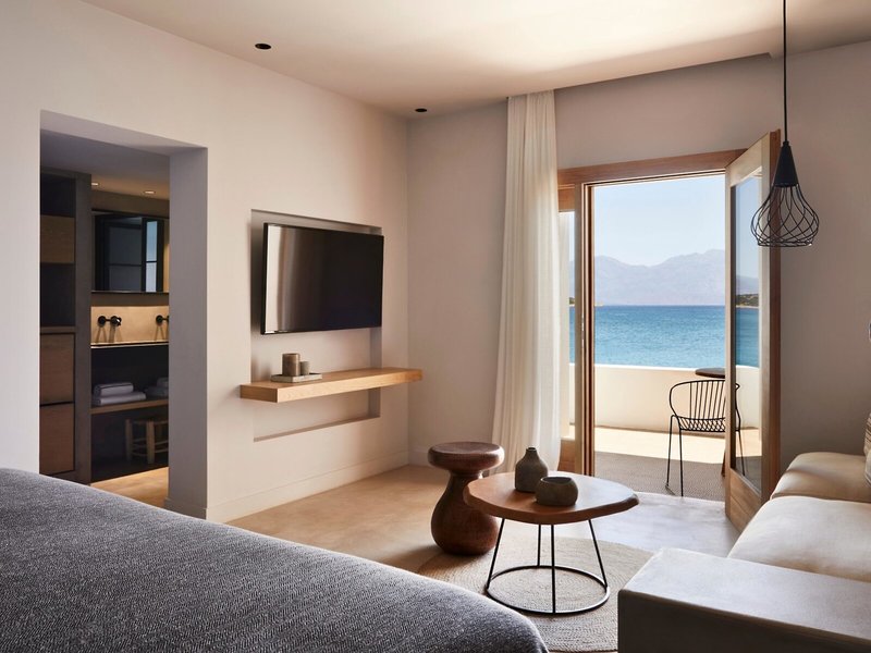 Minos Beach Art 26