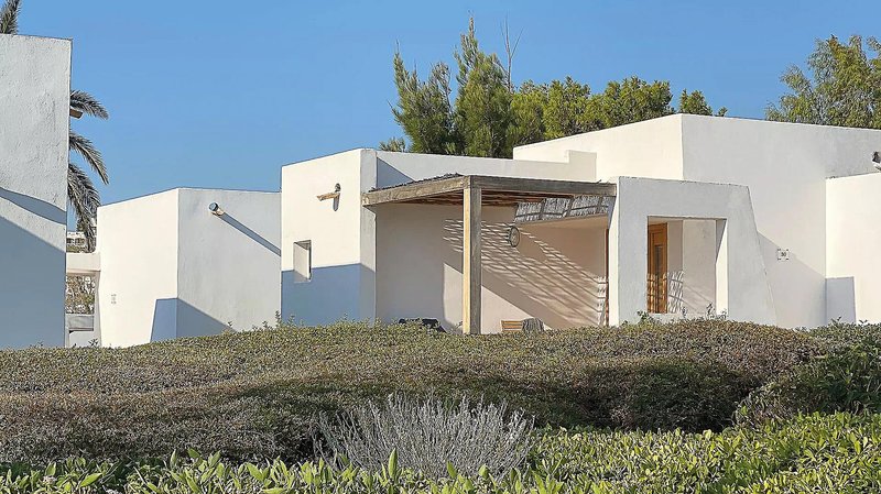Minos Beach art hotel 35