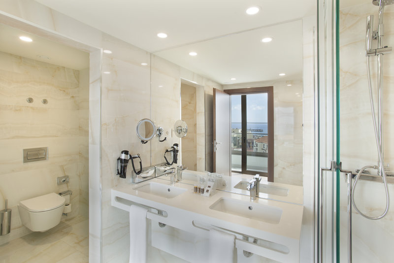 Turim Santa Maria Hotel 4 - Room Example