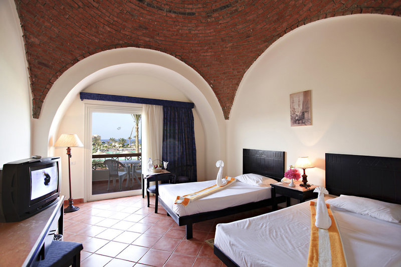 Three Corners Sea Beach Resort 8