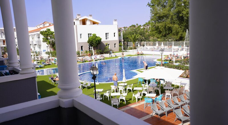 Coral Compostela Beach Golf 40