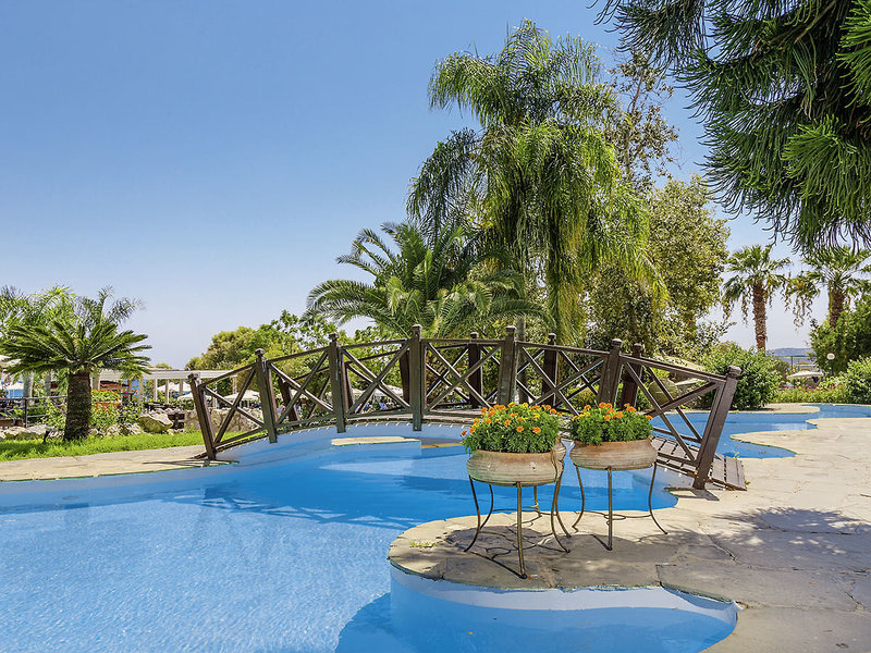 Calypso Beach Hotel 8