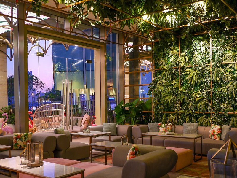 Intercontinental Dubai Festival City 21