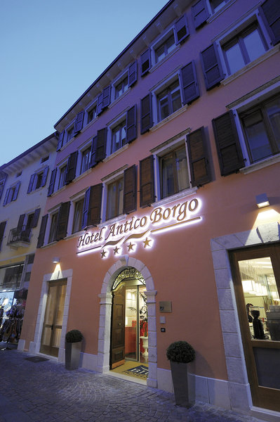 Hotel Antico Borgo 8