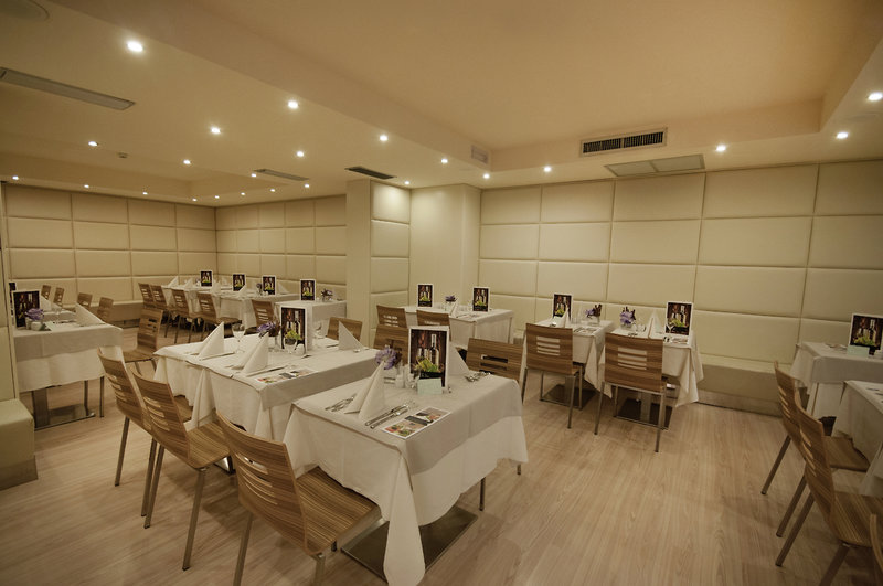 Hotel Antico Borgo 12