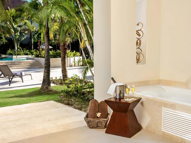 Now Larimar Punta Cana 37