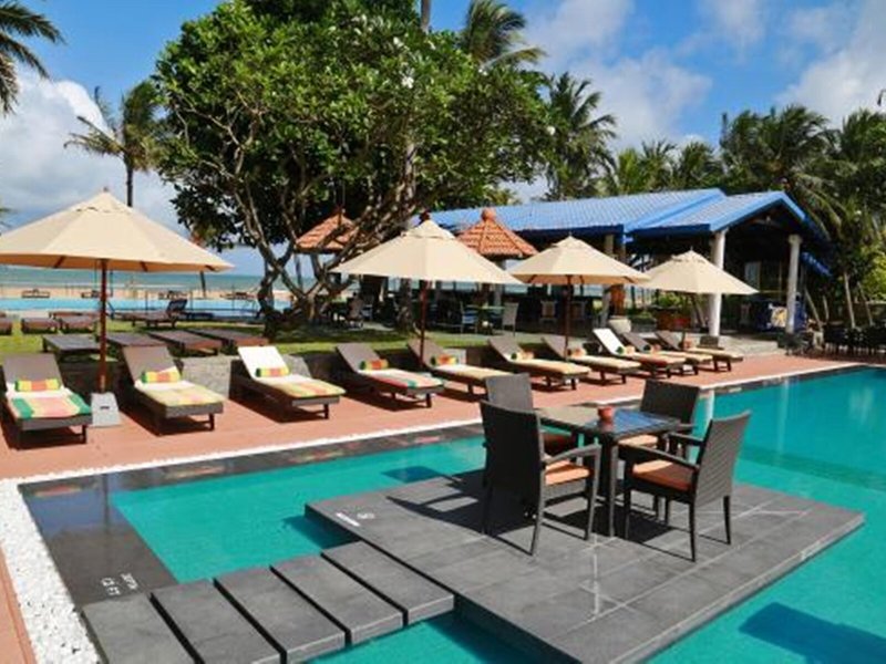 Camelot Beach 3