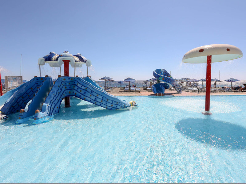 Sunshine Crete Beach 11 - Outdoor Pool