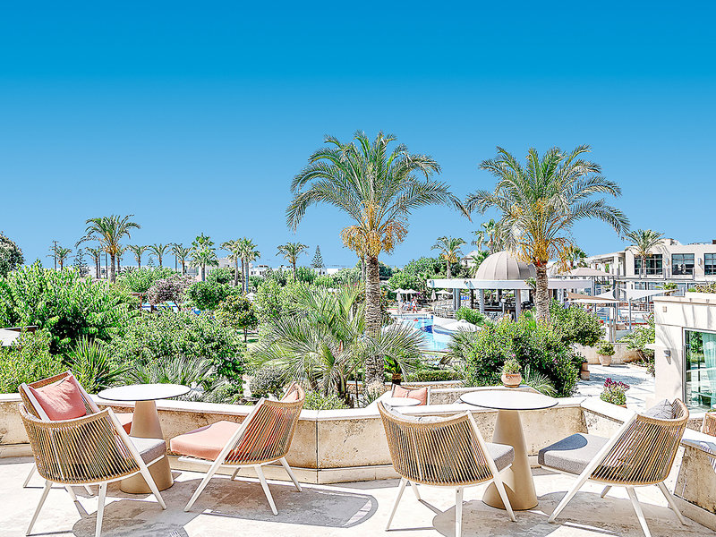 Minoa Palace Resort 11