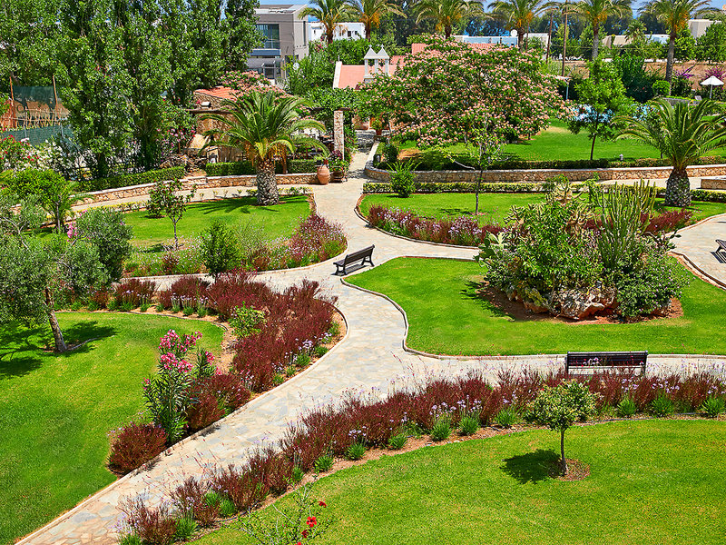 Minoa Palace Resort 12
