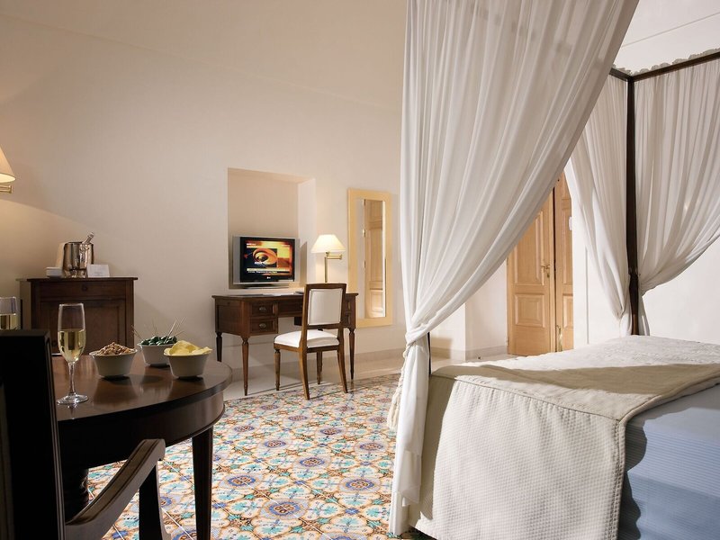 Grand Hotel Angiolieri 44