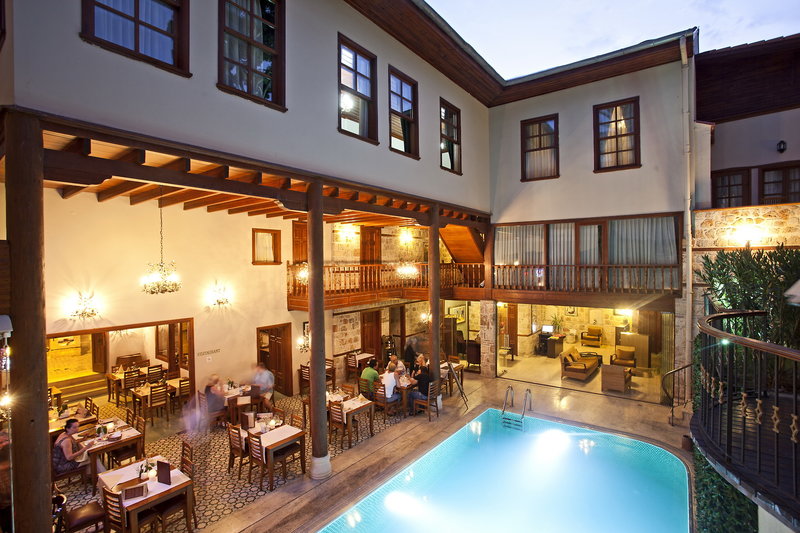Mediterra Art Hotel 7