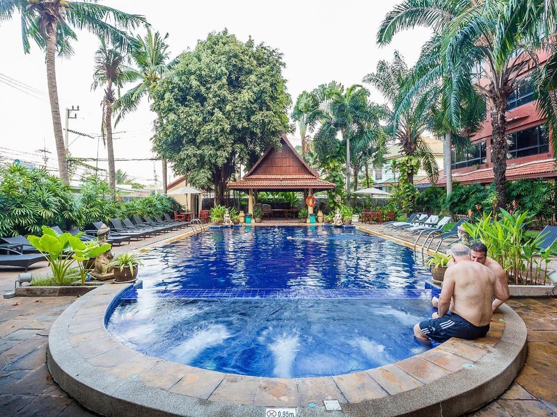 Nova Park Hotel & Apartments 8