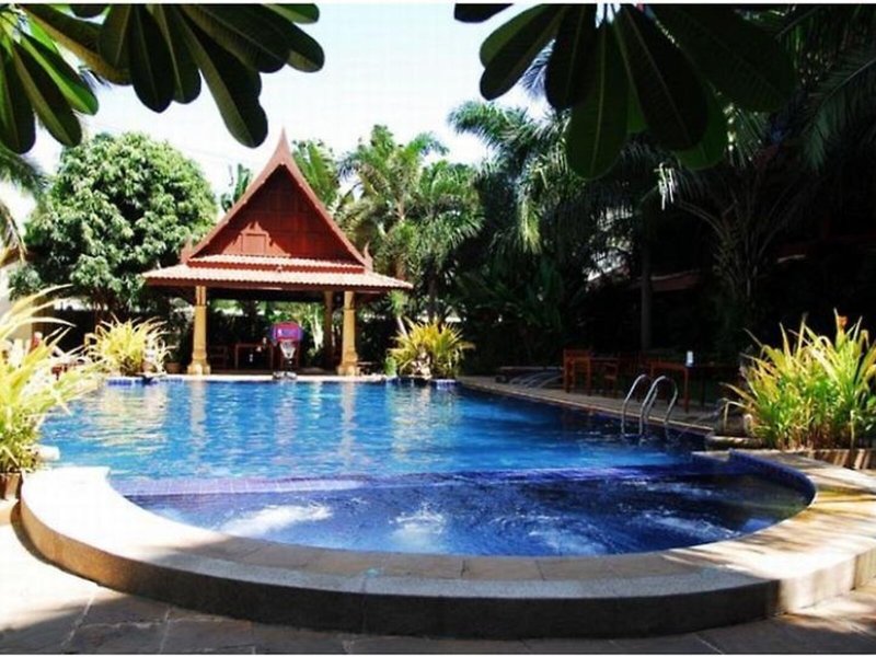 Nova Park Hotel & Apartments 11