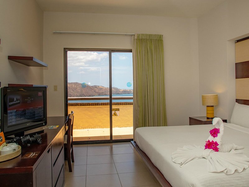 Villas Sol Hotel & Beach Resort 36