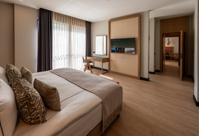 Ethno Belek 182