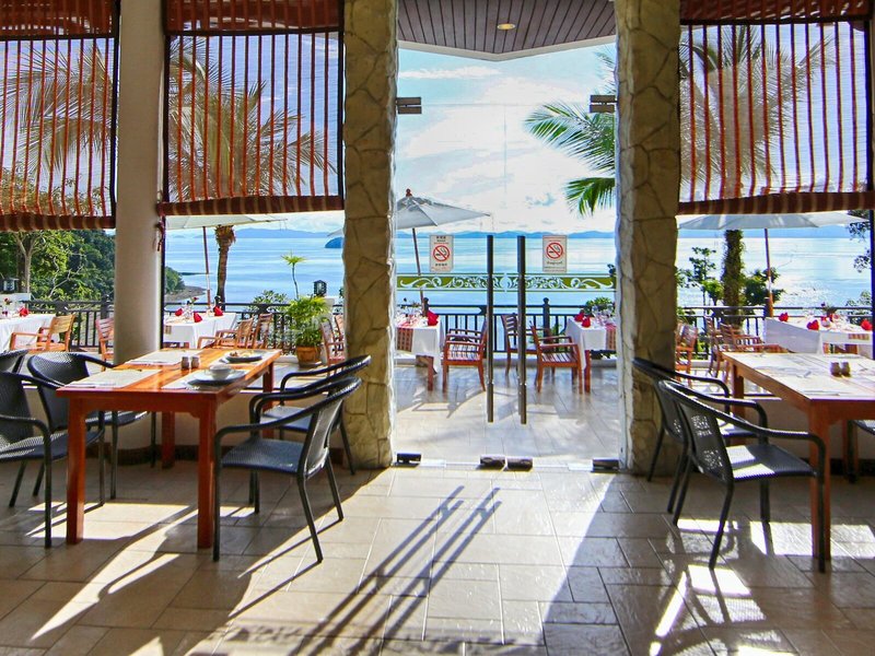 Supalai Resort & Spa Phuket 30