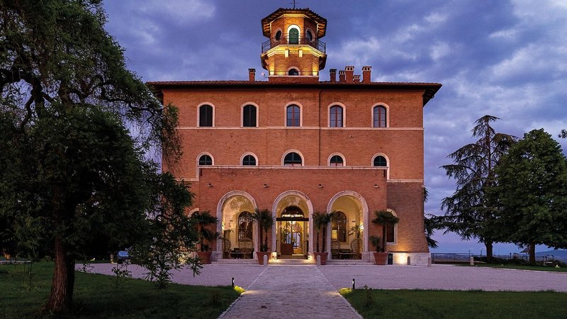 Precise Tale Poggio Alla Sala 16