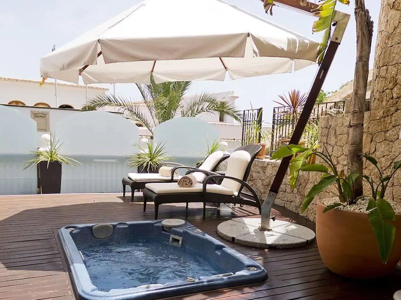 Mirador de Dalt Vila 9