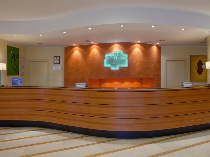 Holiday Inn Cagliari 5