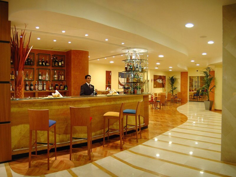 Holiday Inn Cagliari 8